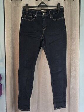 ⭐️Levi's Dark Blue Women's Stretch Slim Jeans⭐️